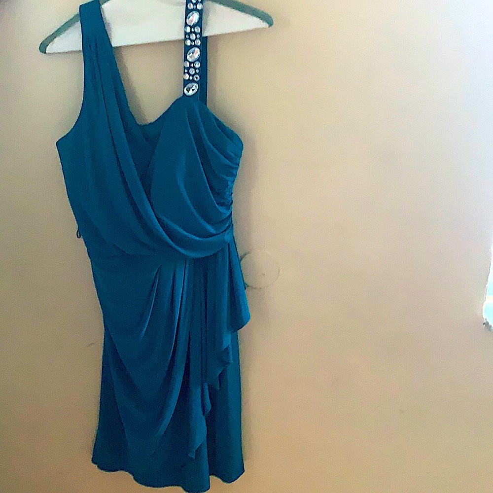 Barley worn dry cleaned, bluish, greenish dress.